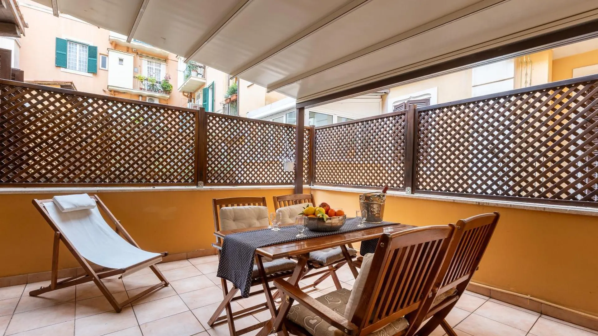 Colosseum Private Terrace location